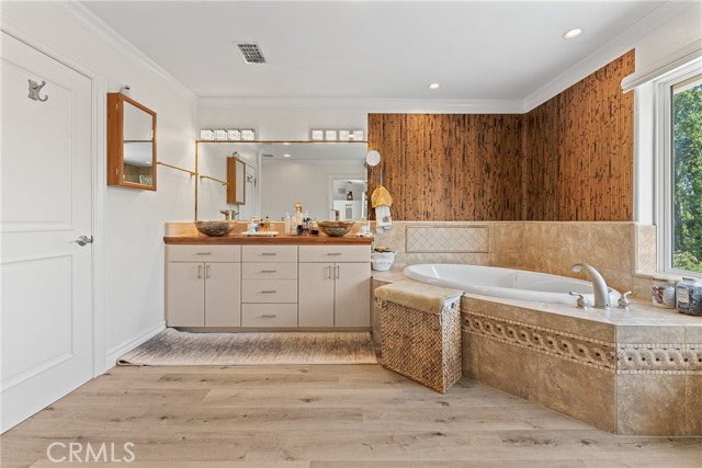 1377 Knoll Road, Redlands CA: https://media.crmls.org/medias/05919285-88a6-48c0-8508-45e6a3d627af.jpg