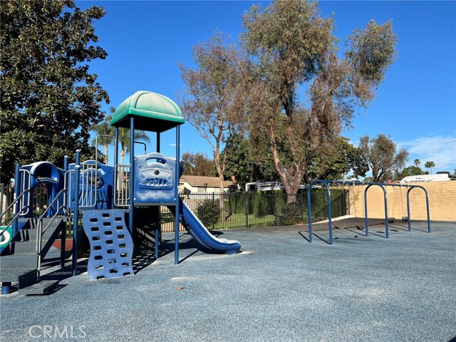 Detail Gallery Image 31 of 33 For 16524 Bluegrass Ln, Cerritos,  CA 90703 - 3 Beds | 2 Baths