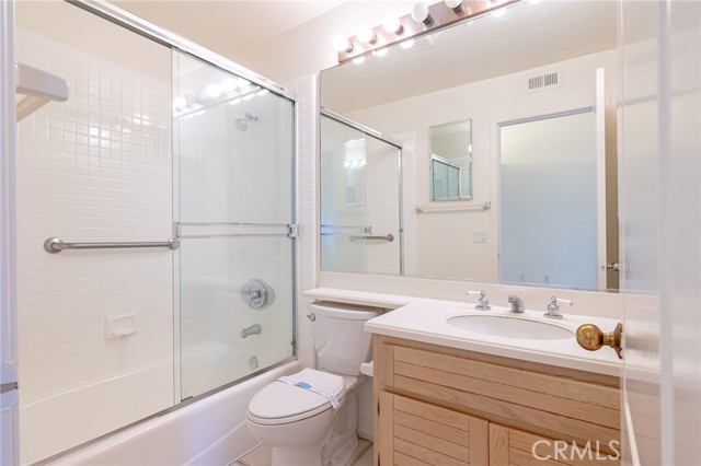 Detail Gallery Image 9 of 29 For 72 Vassar Aisle, Irvine,  CA 92612 - 3 Beds | 3 Baths