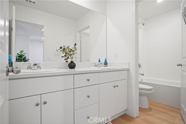 30341 Wild Oat Street, Murrieta CA: https://media.crmls.org/medias/0592afc8-c62c-4505-87c5-947d5bcf6287.jpg