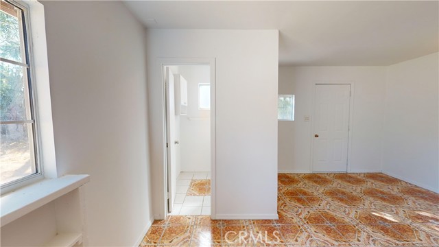 Detail Gallery Image 9 of 64 For 3930 Carmelina St, San Bernardino,  CA 92407 - 3 Beds | 1/1 Baths