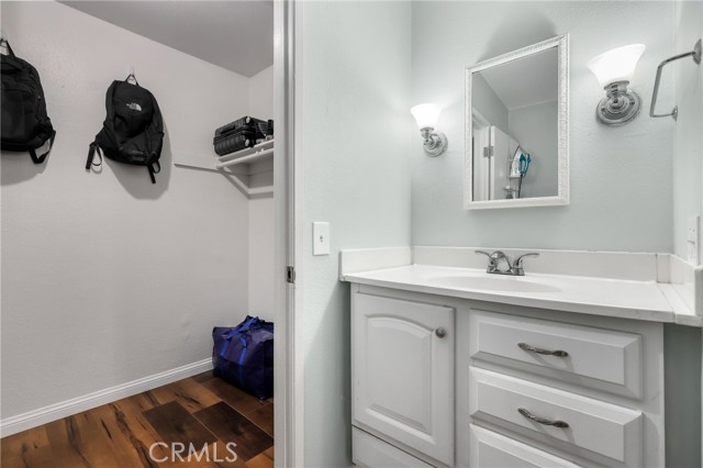Detail Gallery Image 11 of 26 For 1094 Cabrillo Park a,  Santa Ana,  CA 92701 - 2 Beds | 1/1 Baths
