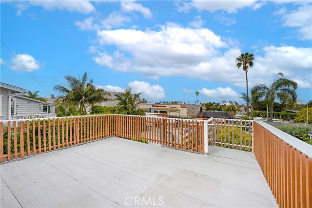Detail Gallery Image 12 of 22 For 521 S Francisca Ave, Redondo Beach,  CA 90277 - – Beds | – Baths