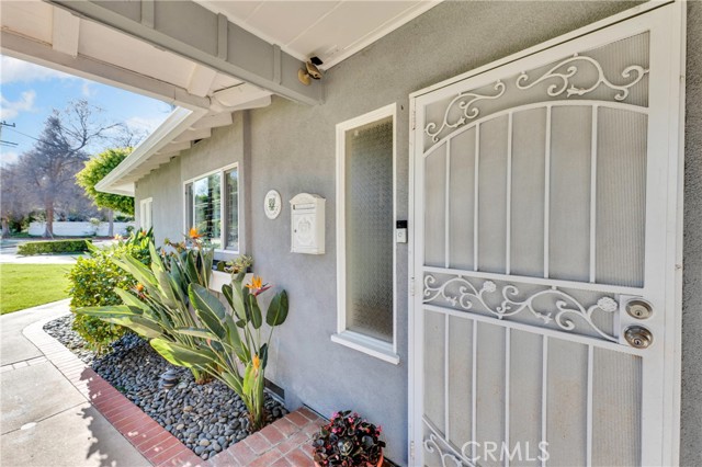 Detail Gallery Image 6 of 47 For 4307 Kester Ave, Sherman Oaks,  CA 91403 - 5 Beds | 4 Baths