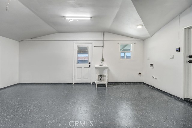 1035 Medford Road, Pasadena CA: https://media.crmls.org/medias/0597214f-69ee-4b0d-bdc6-91faea1d79d2.jpg