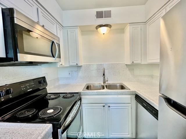 45270 Panorama Drive, Palm Desert CA: https://media.crmls.org/medias/059774fe-8418-4c97-a345-009ccbef17e5.jpg