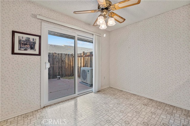 Detail Gallery Image 18 of 34 For 26838 -C Avenue of the Oaks #C,  Newhall,  CA 91321 - 2 Beds | 2 Baths