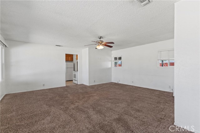 857 Nelson Avenue, Oroville CA: https://media.crmls.org/medias/0598eb04-fa53-4eec-acce-5f1777d82322.jpg