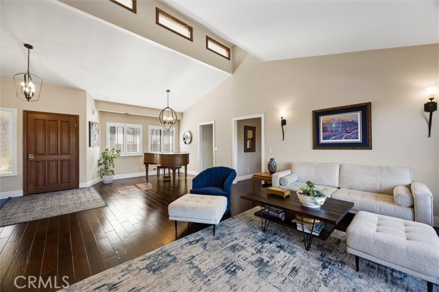 Detail Gallery Image 6 of 44 For 1020 Par, Paso Robles,  CA 93446 - 3 Beds | 2/2 Baths