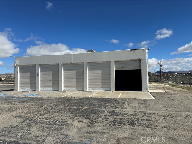 15095 7th Street, Victorville, California 92395, ,Commercial Sale,For Sale,15095 7th Street,CRIV24044327