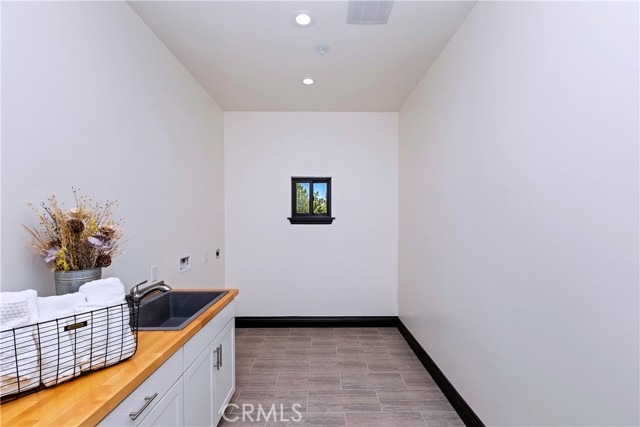 Detail Gallery Image 22 of 67 For 17370 Rodeo Rd, Lake Elsinore,  CA 92530 - 4 Beds | 3/1 Baths