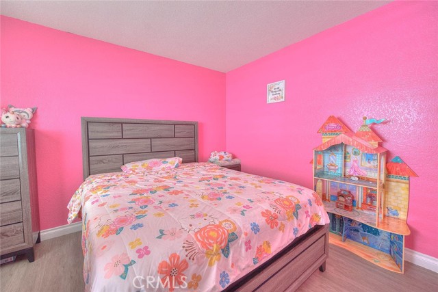 14776 Shetland Court, Victorville CA: https://media.crmls.org/medias/059bd4ae-b3ab-44d5-b10f-524b5be1bd77.jpg