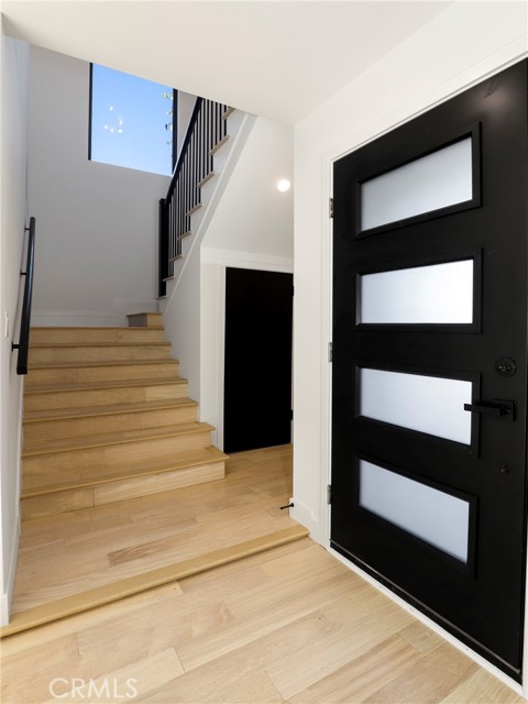 Detail Gallery Image 5 of 59 For 5633 E Deborah St, Long Beach,  CA 90815 - 5 Beds | 4 Baths
