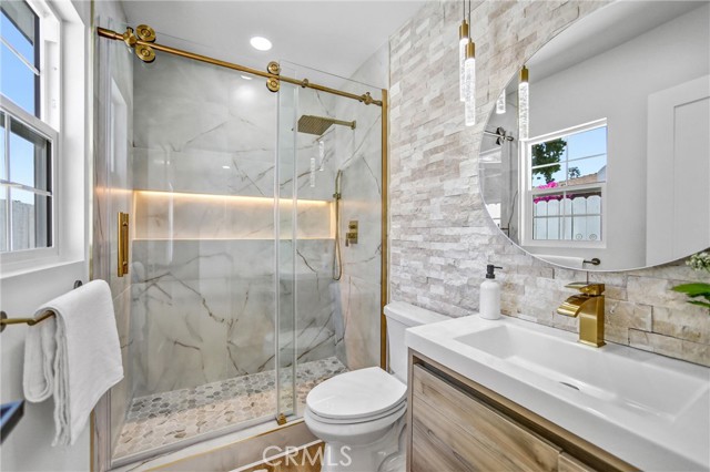 Detail Gallery Image 23 of 33 For 6119 Longridge Ave, Valley Glen,  CA 91401 - 3 Beds | 3 Baths
