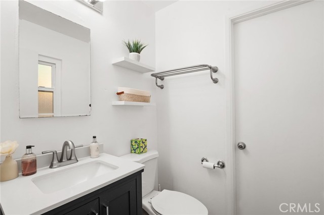 Detail Gallery Image 13 of 25 For 322 Forward St, La Jolla,  CA 92037 - 2 Beds | 1/1 Baths