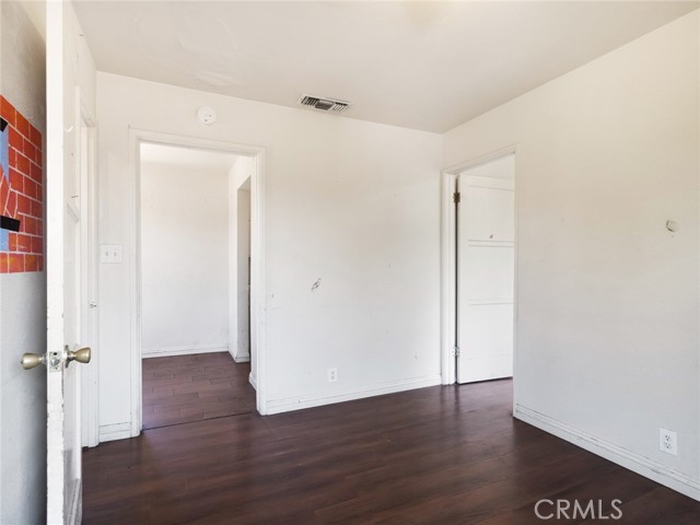 Detail Gallery Image 10 of 69 For 779 E Columbia Ave, Pomona,  CA 91767 - – Beds | – Baths