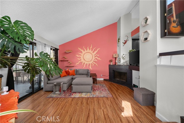 Detail Gallery Image 7 of 25 For 4900 N Grand Ave #150,  Covina,  CA 91724 - 1 Beds | 1 Baths