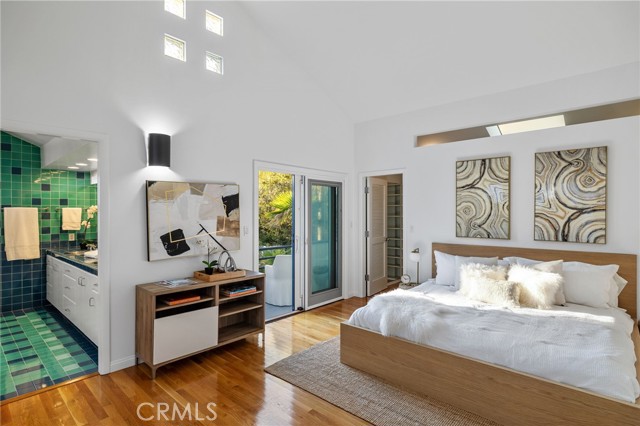 2704 Laurel Avenue, Manhattan Beach, California 90266, 4 Bedrooms Bedrooms, ,4 BathroomsBathrooms,Residential,Sold,Laurel,SB22216035