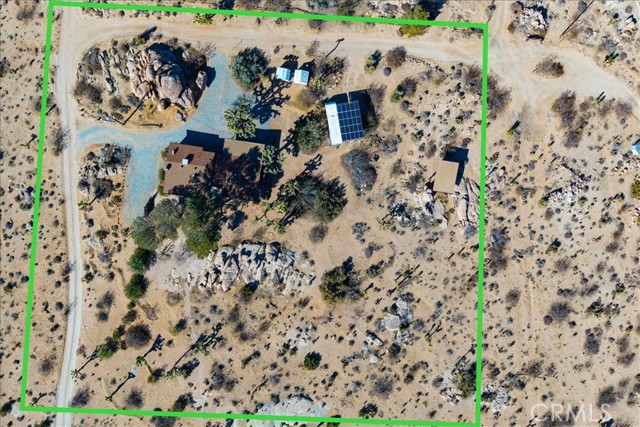 8427 Rock Haven Road, Joshua Tree CA: https://media.crmls.org/medias/059fb9f2-a151-4467-b649-fd52ebfcf37e.jpg