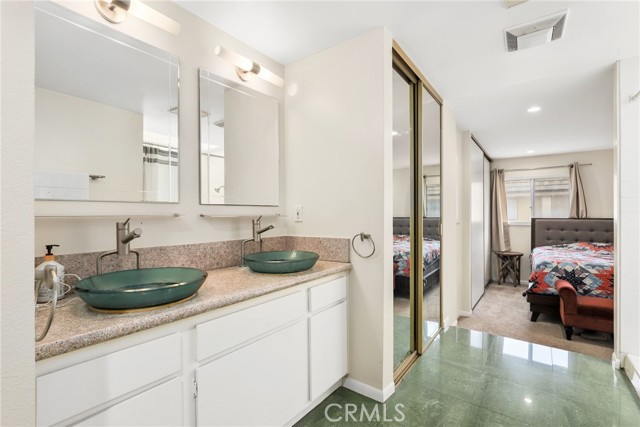 Detail Gallery Image 21 of 27 For 2304 Mathews Ave #2,  Redondo Beach,  CA 90278 - 2 Beds | 2/1 Baths