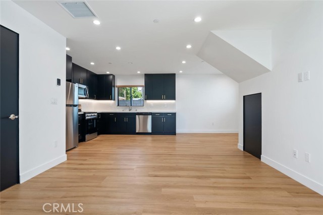 2631 cochran Avenue, Los Angeles CA: https://media.crmls.org/medias/05a0096d-acd6-4ff3-8c14-d2e3c143feda.jpg