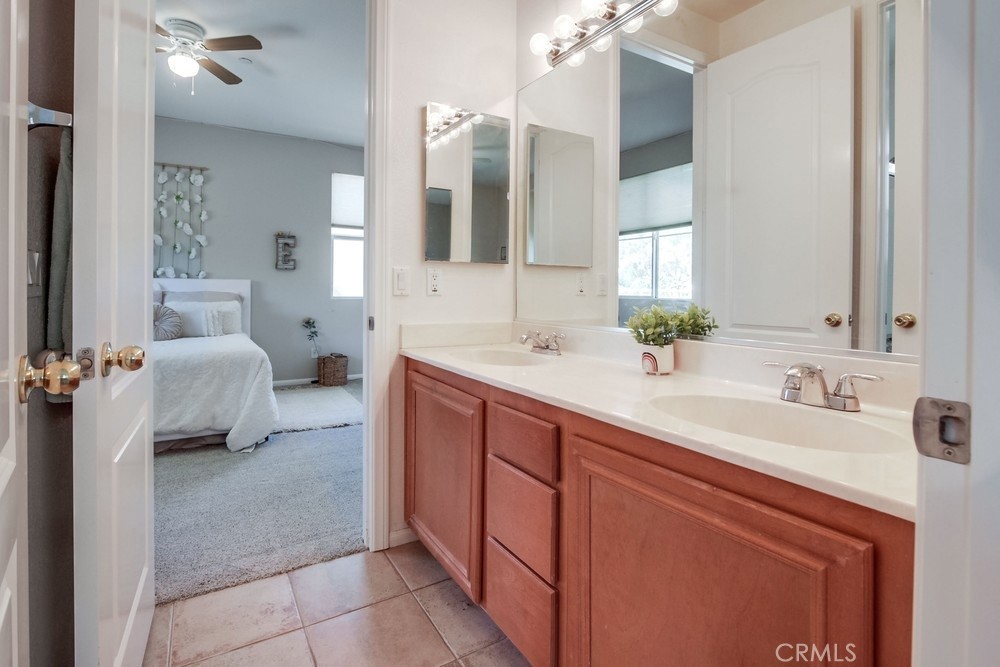 MLS #OC25182167 img 38