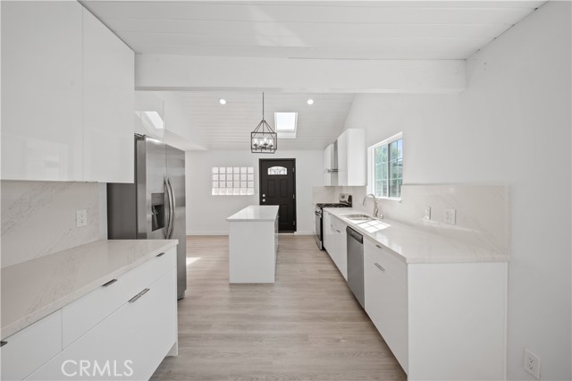Detail Gallery Image 49 of 73 For 7445 Balcom Ave, Reseda,  CA 91335 - 4 Beds | 2 Baths