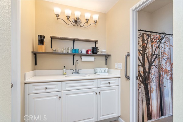 Detail Gallery Image 11 of 72 For 32736 Cottonwood Road, Winchester,  CA 92596 - 5 Beds | 5/1 Baths