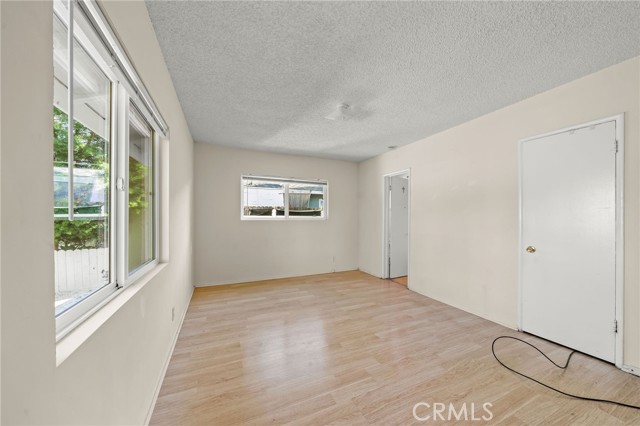 Detail Gallery Image 21 of 32 For 20644 Sherman Way, Winnetka,  CA 91306 - 3 Beds | 2 Baths