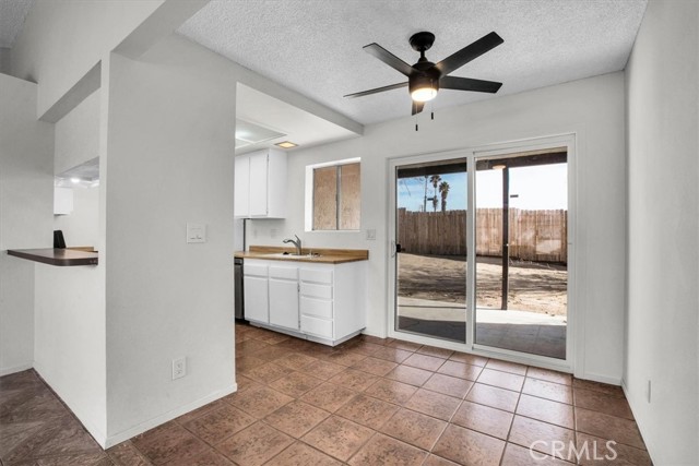 Detail Gallery Image 8 of 37 For 56280 Buena Vista Dr #7,  Yucca Valley,  CA 92284 - 2 Beds | 2 Baths