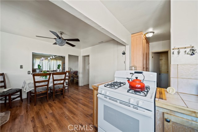 Detail Gallery Image 16 of 27 For 15625 La Mesa St, Sylmar,  CA 91342 - 2 Beds | 2 Baths