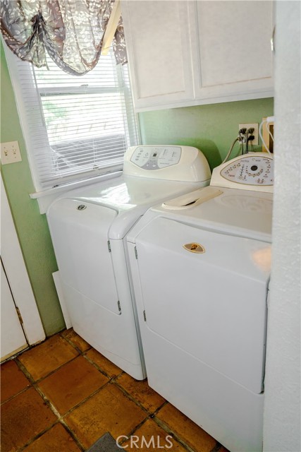 7319 Owensmouth Avenue, Canoga Park CA: https://media.crmls.org/medias/05a1c967-515e-4253-9fe5-7d6a3aedabcd.jpg