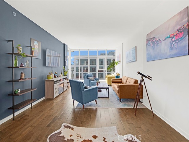 Detail Gallery Image 3 of 52 For 411 W Seaside Way #405,  Long Beach,  CA 90802 - 2 Beds | 2 Baths