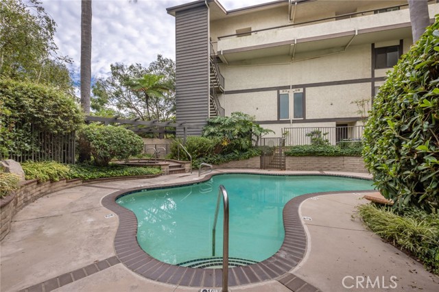 5987 Peacock Ridge, Rancho Palos Verdes CA: https://media.crmls.org/medias/05a22d45-c90c-48df-8b49-2faa738504b3.jpg