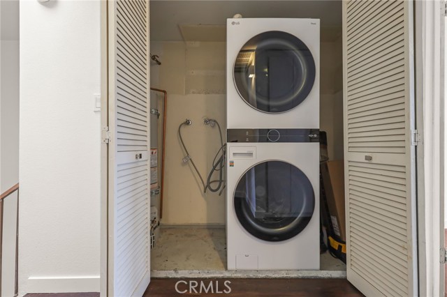 Detail Gallery Image 29 of 38 For 13243 Vanowen #2,  North Hollywood,  CA 91605 - 2 Beds | 3 Baths