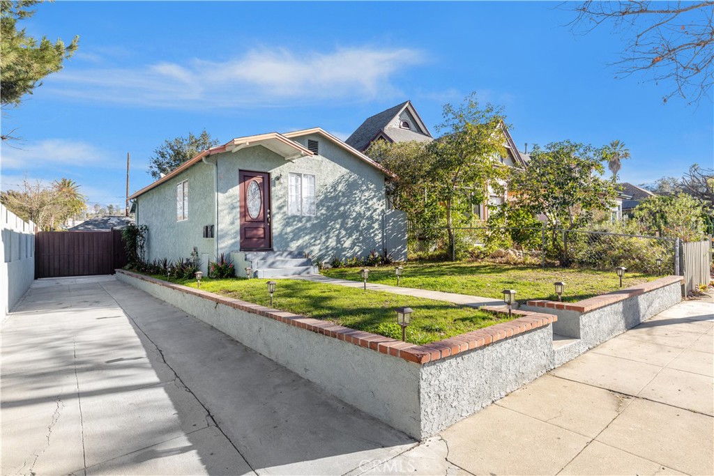 6417 Crescent Street