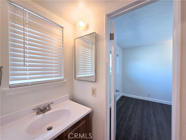 Image 15 of 27 For 5611 Orange Ave