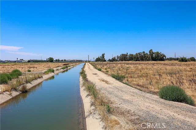 1777 Bird, Livingston CA: https://media.crmls.org/medias/05a47177-09ab-49ad-b80a-9f614f014c2f.jpg