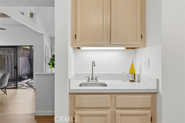 Detail Gallery Image 16 of 36 For 137 Redding Rd #B,  Campbell,  CA 95008 - 2 Beds | 2/1 Baths