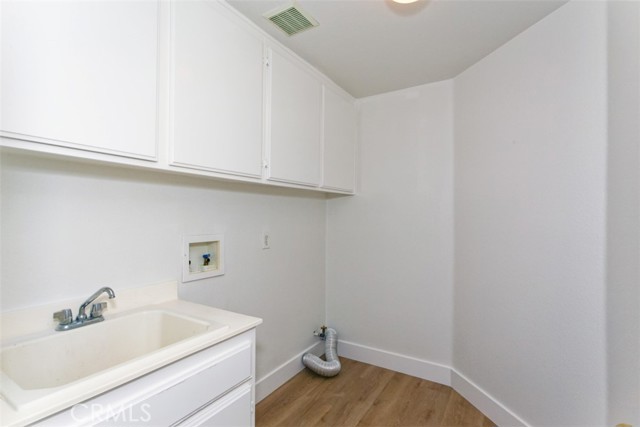 Detail Gallery Image 23 of 38 For 12596 Glen Canyon, Victorville,  CA 92395 - 5 Beds | 3 Baths