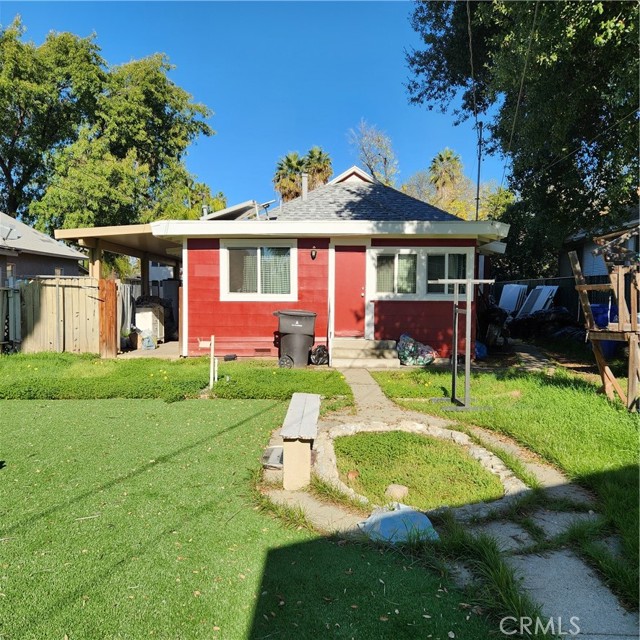 4280 9th, Riverside CA: https://media.crmls.org/medias/05a6b981-0388-4b1f-922f-516a60f95e49.jpg