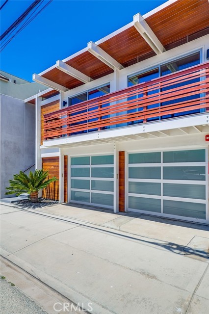 6715 E Ocean Boulevard, Long Beach CA: https://media.crmls.org/medias/05a708ab-fcd9-416b-88b9-3a2c9a472182.jpg