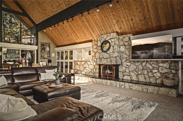 3 Bed Home for Sale in Lake Arrowhead, California