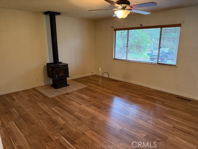 Detail Gallery Image 3 of 14 For 14697 Bridgeport, Magalia,  CA 95954 - 2 Beds | 1 Baths