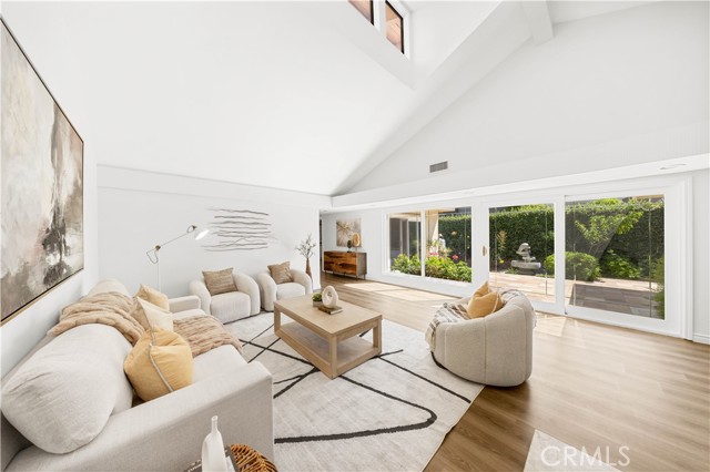 18701 Paseo Cortez, Irvine CA: https://media.crmls.org/medias/05aa02c5-88d4-4ca4-8f23-bb88a3a4884b.jpg
