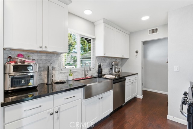 Detail Gallery Image 3 of 24 For 13431 Marlette, La Mirada,  CA 90638 - 3 Beds | 2 Baths