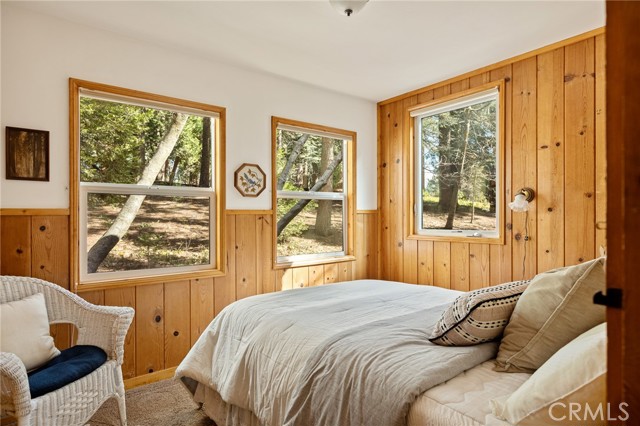 Detail Gallery Image 20 of 34 For 954 Crest Estates, Lake Arrowhead,  CA 92352 - 3 Beds | 2 Baths