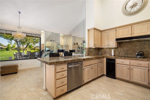 Detail Gallery Image 40 of 68 For 120 Old Ranch, Palm Desert,  CA 92211 - 2 Beds | 3/1 Baths