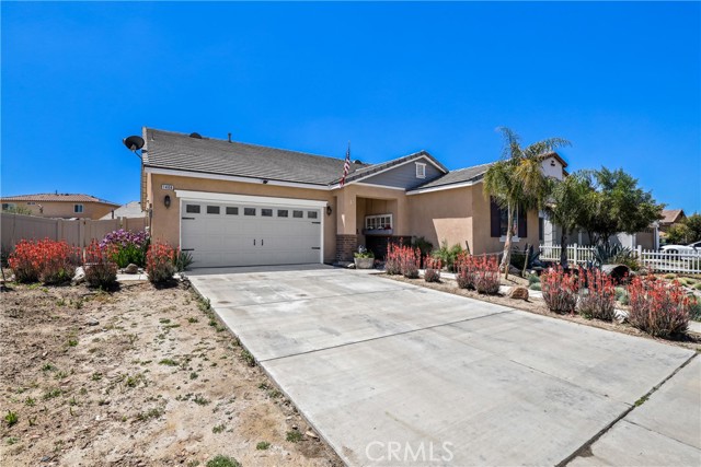 Detail Gallery Image 2 of 36 For 1408 Chardonnay Pl, San Jacinto,  CA 92582 - 4 Beds | 2 Baths