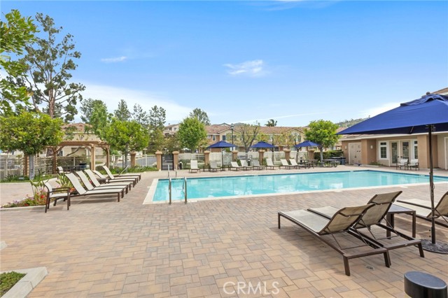8383 E Arrowhead Way, Anaheim Hills CA: https://media.crmls.org/medias/05ac2451-6ebe-4c5c-9199-84853e291cf6.jpg